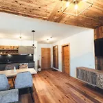 Burgstadl & Restaurant 4*