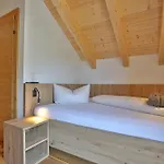 Burgstadl & Restaurant 4* Ladis