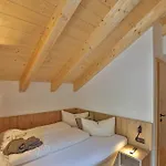 Apartman Burgstadl & Restaurant 4*
