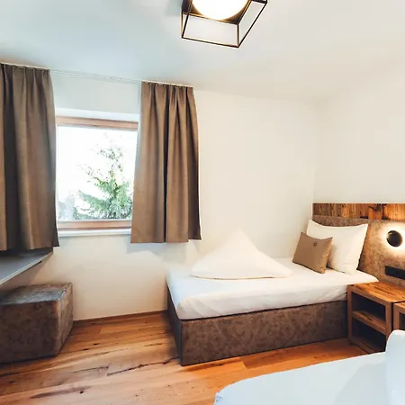 Burgstadl & Restaurant Apartment