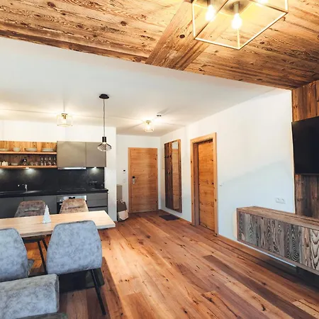 Burgstadl & Restaurant 4*