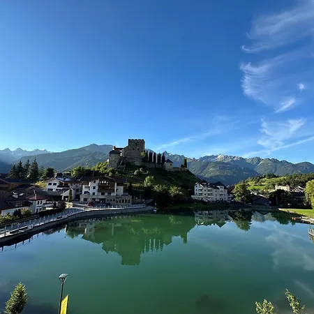 Burgstadl & Restaurant Lejlighed Ladis