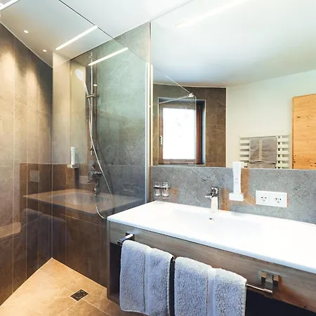 Burgstadl & Restaurant 4*