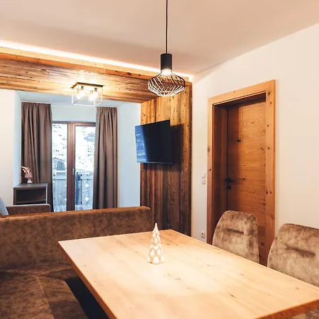 Burgstadl & Restaurant 4*