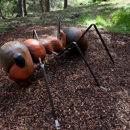 Burgstadl & Restaurant شقة لاديس